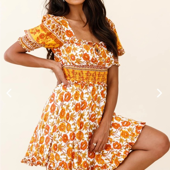 Saints + Secrets - SUMMER IN PARIS PUFF SLEEVE OPEN BACK DRESS FLORAL PRINT - Picture 6 of 9